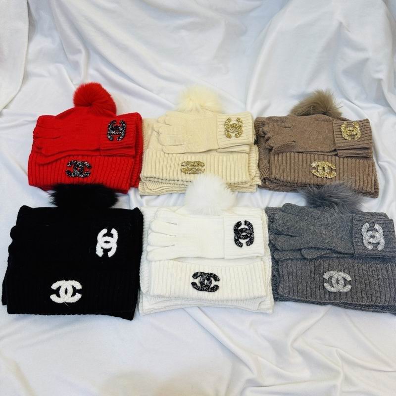 Chanel Scarf Hat Gloves hm03